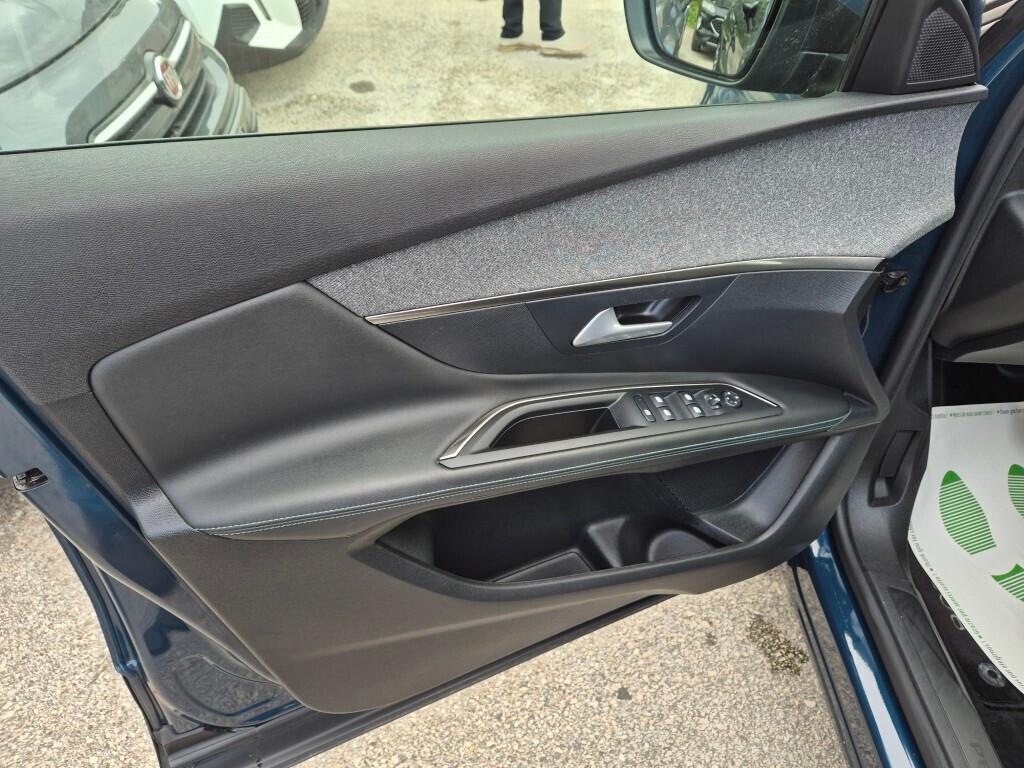 Peugeot 3008 BlueHDi 130CV EAT8 ALLURE