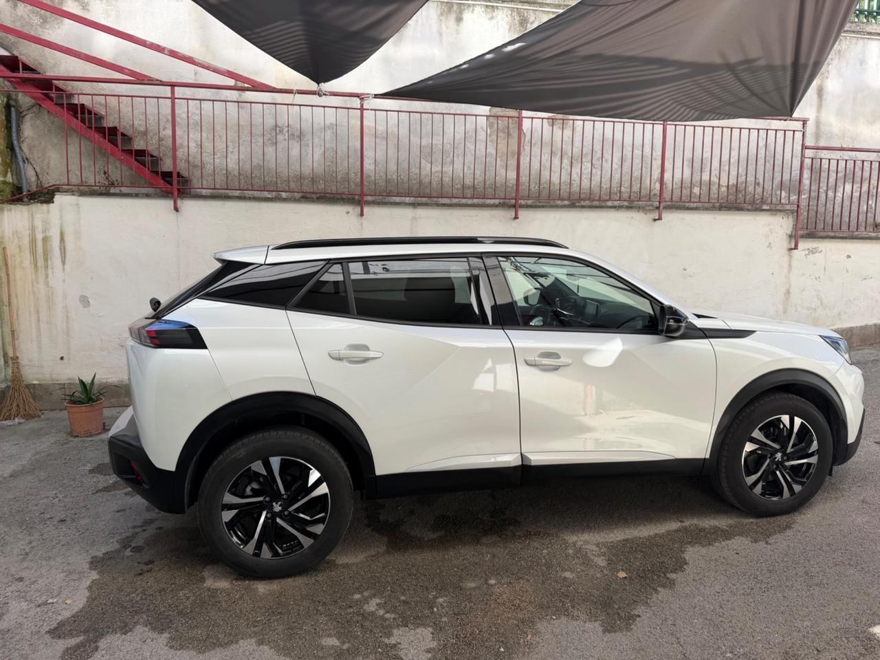 Peugeot 2008 ALLURE