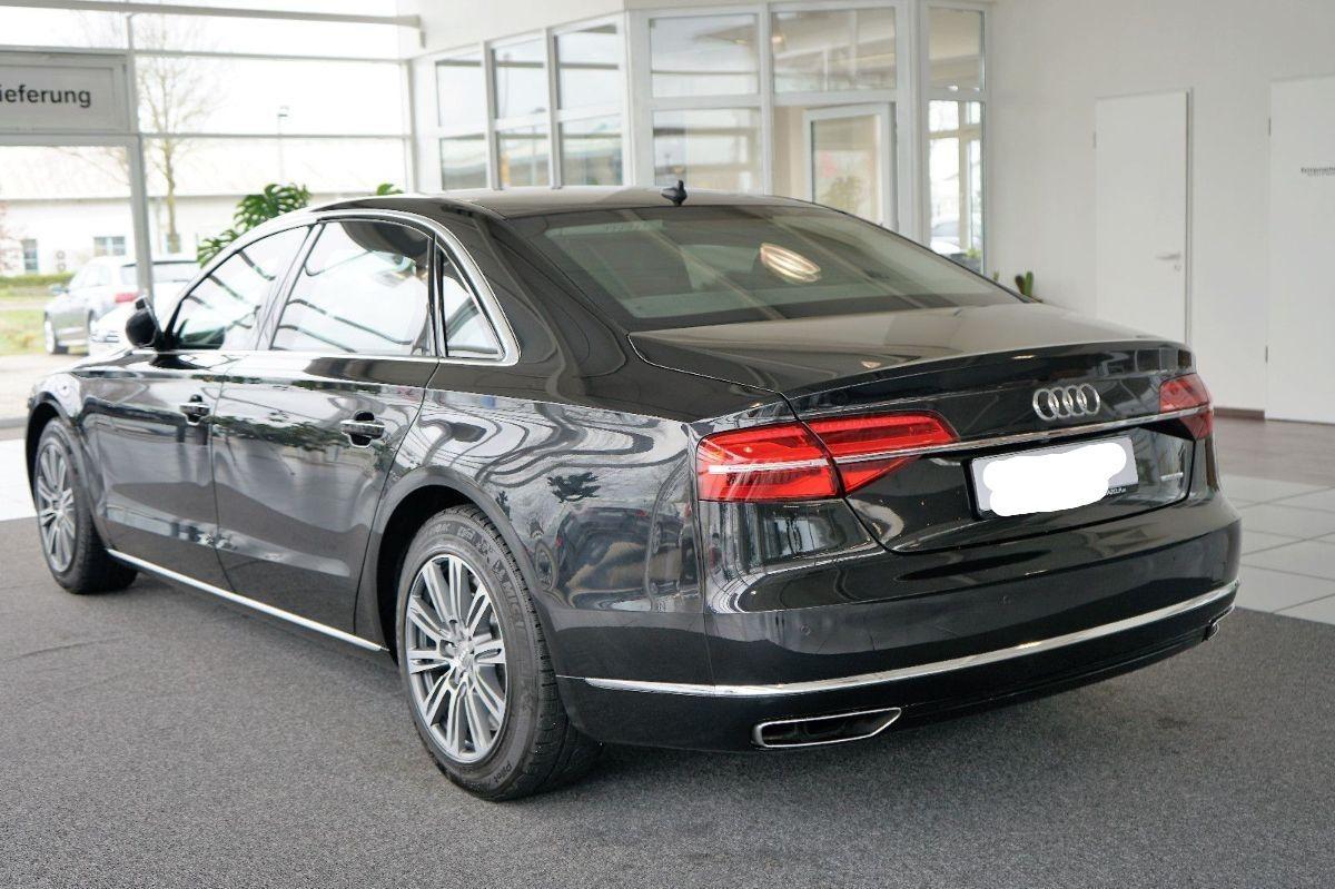 AUDI A8 Audi A8 L 4.0 v8 FSI Quattro Tiptronic BLI