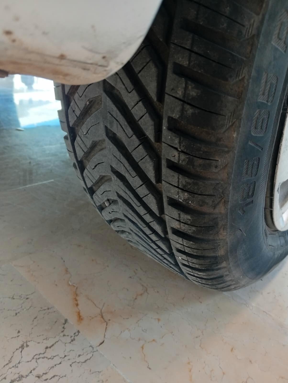 Peugeot 208 PureTech 82 5p. GPL Allure