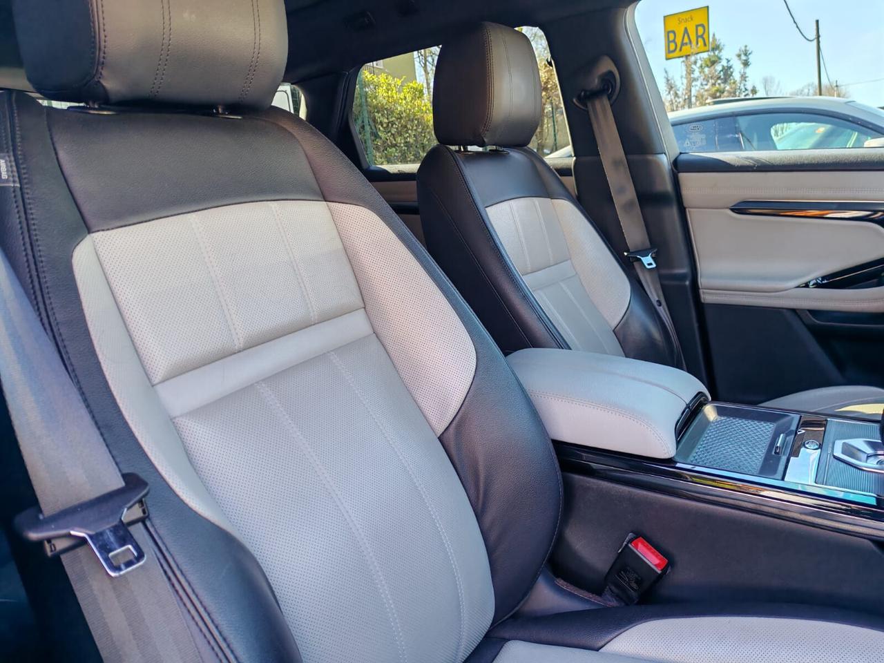 Land Rover Range Evoque 2.0D I4 180 CV AWD Auto First Edition