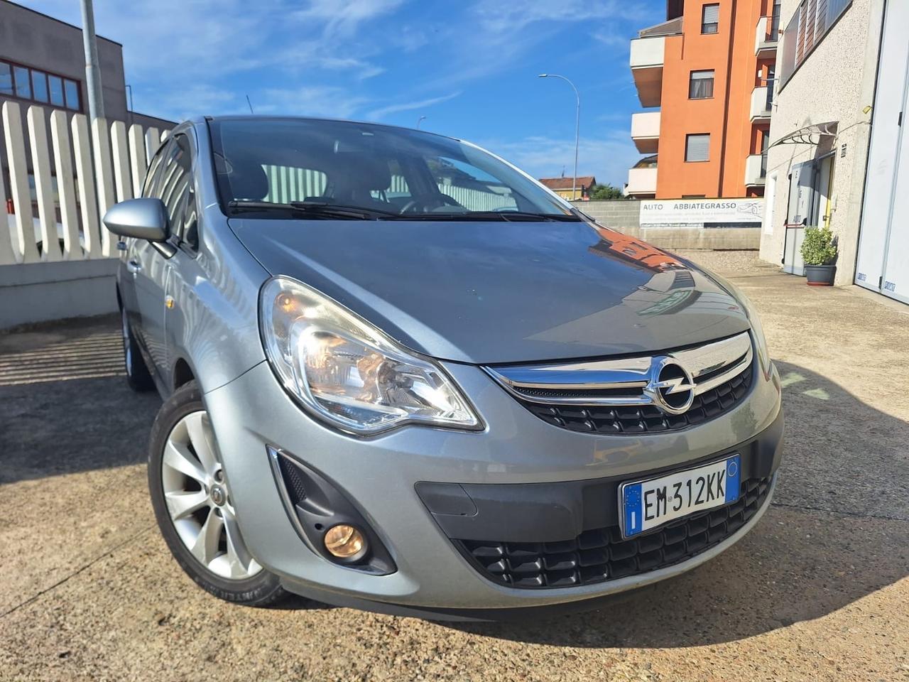 Opel Corsa S-D 1.2 5 p. AUTOMATICA