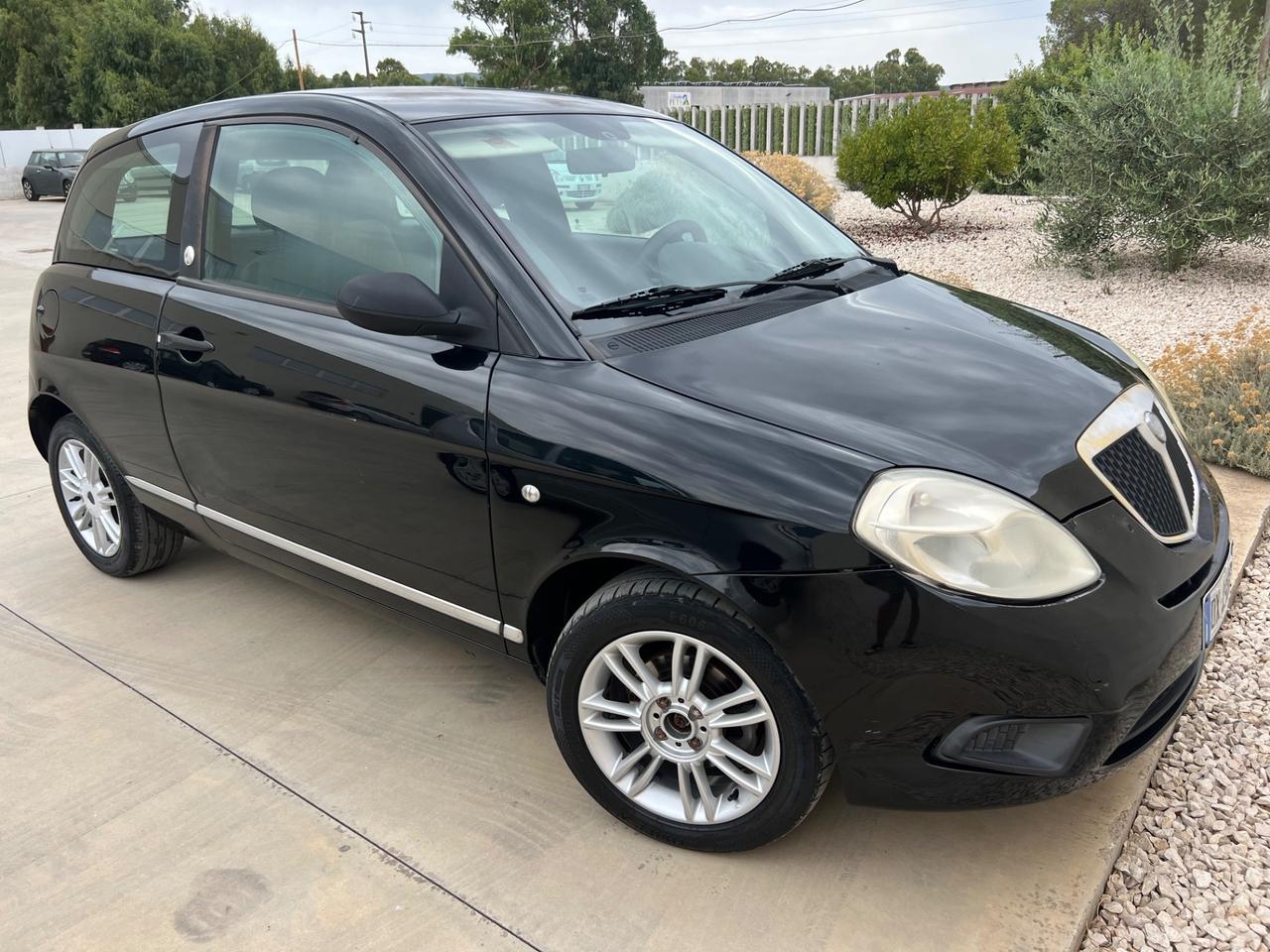 Lancia Ypsilon Argento Ecochic Benzina/GPL 2009