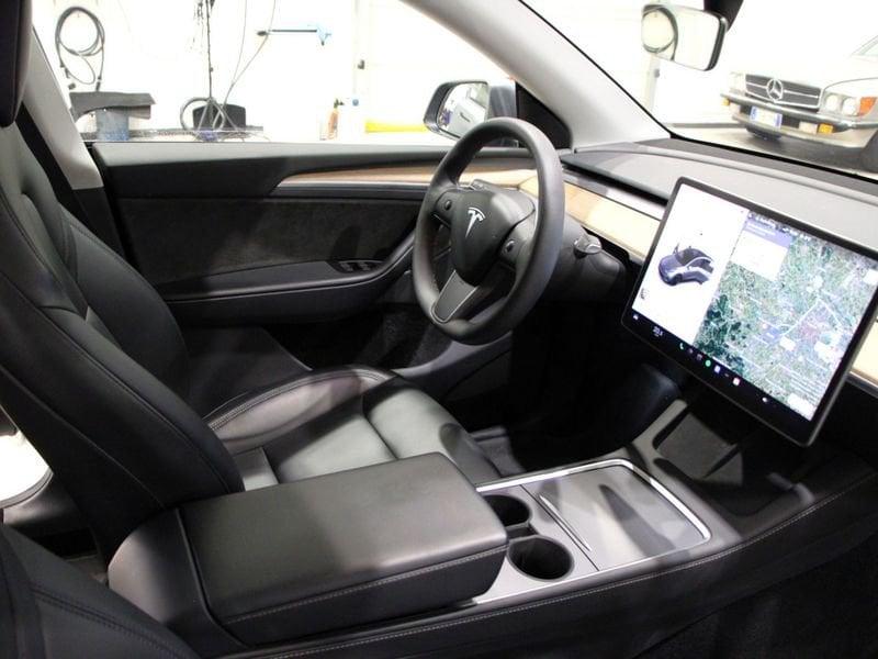 Tesla Model Y Model Y Performance AWD (presso la sede di Padova)
