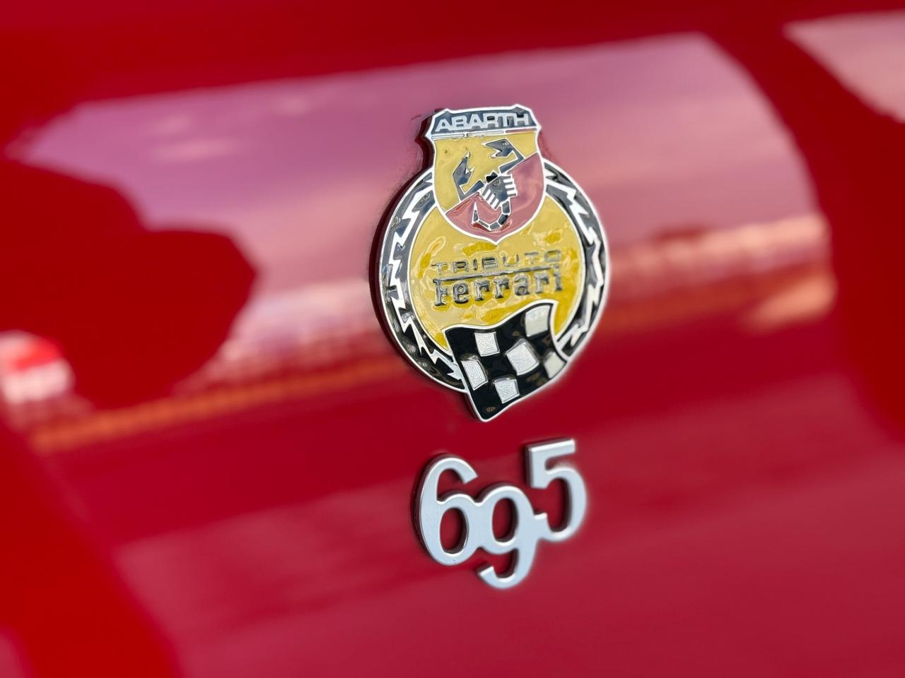 Abarth 695 ABARTH 695 TRIBUTO FERRARI 1.4 TURBO T-JET SERIE NUMERATA