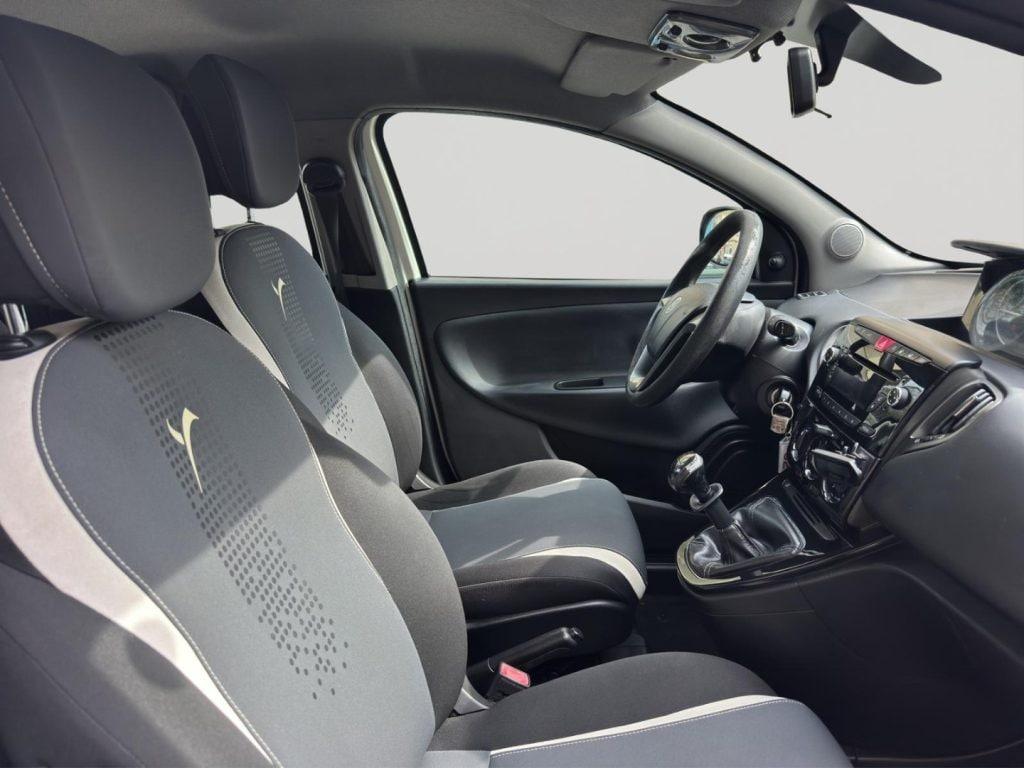 LANCIA Ypsilon 3ª serie Ypsilon 1.2 69 CV 5 po...