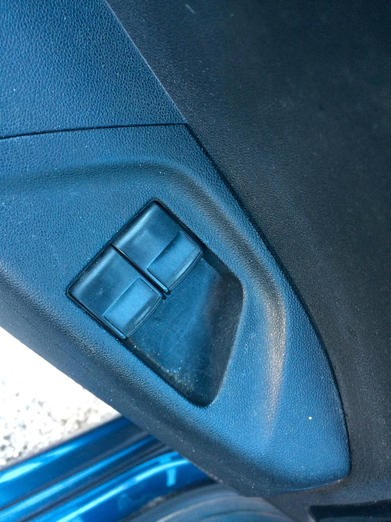 2017 Peugeot 108-----1.0 benzina tagliandata per neopatentati!!!!