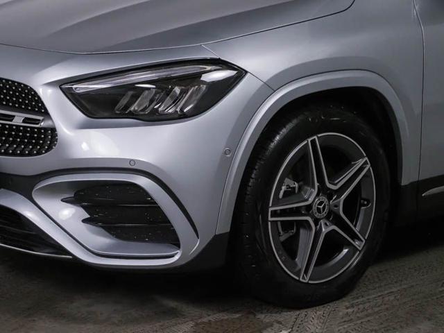 MERCEDES-BENZ GLA 180 Automatic AMG Line Advanced Plus