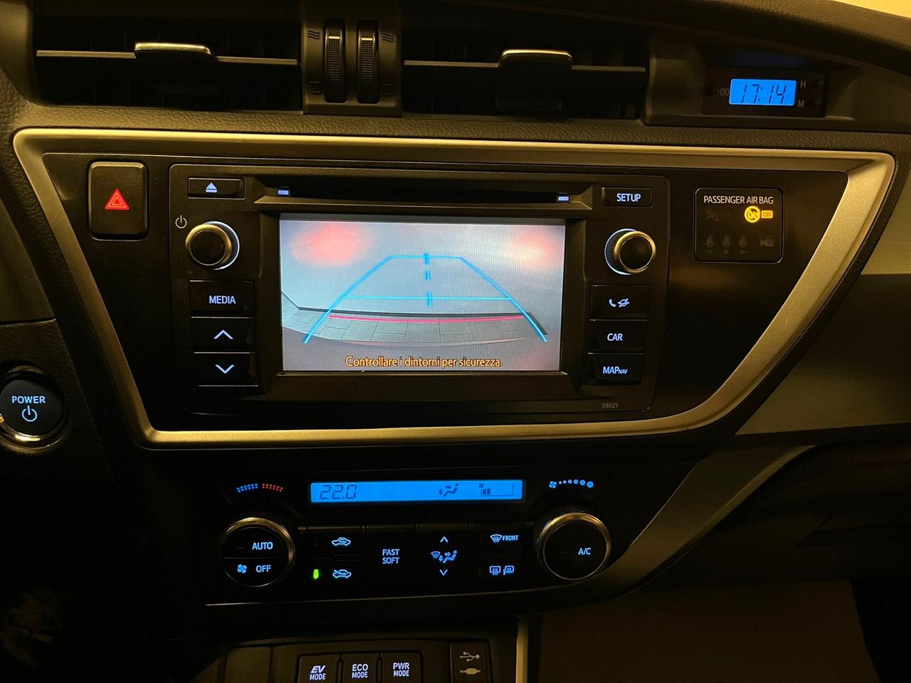 Toyota Auris 1.8 Hybrid Lounge