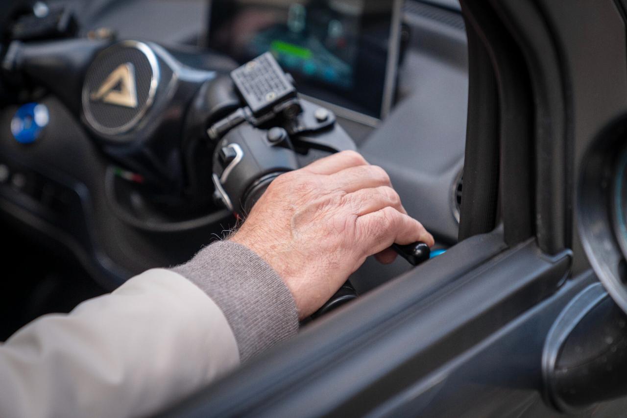 Scooter cabinato Active SENZA PATENTE