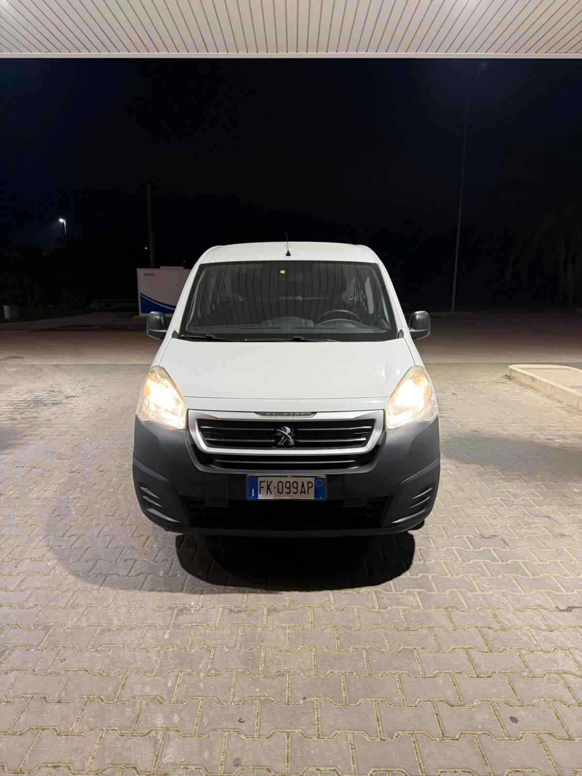 Peugeot Partner Tepee BlueHDi 75 Active