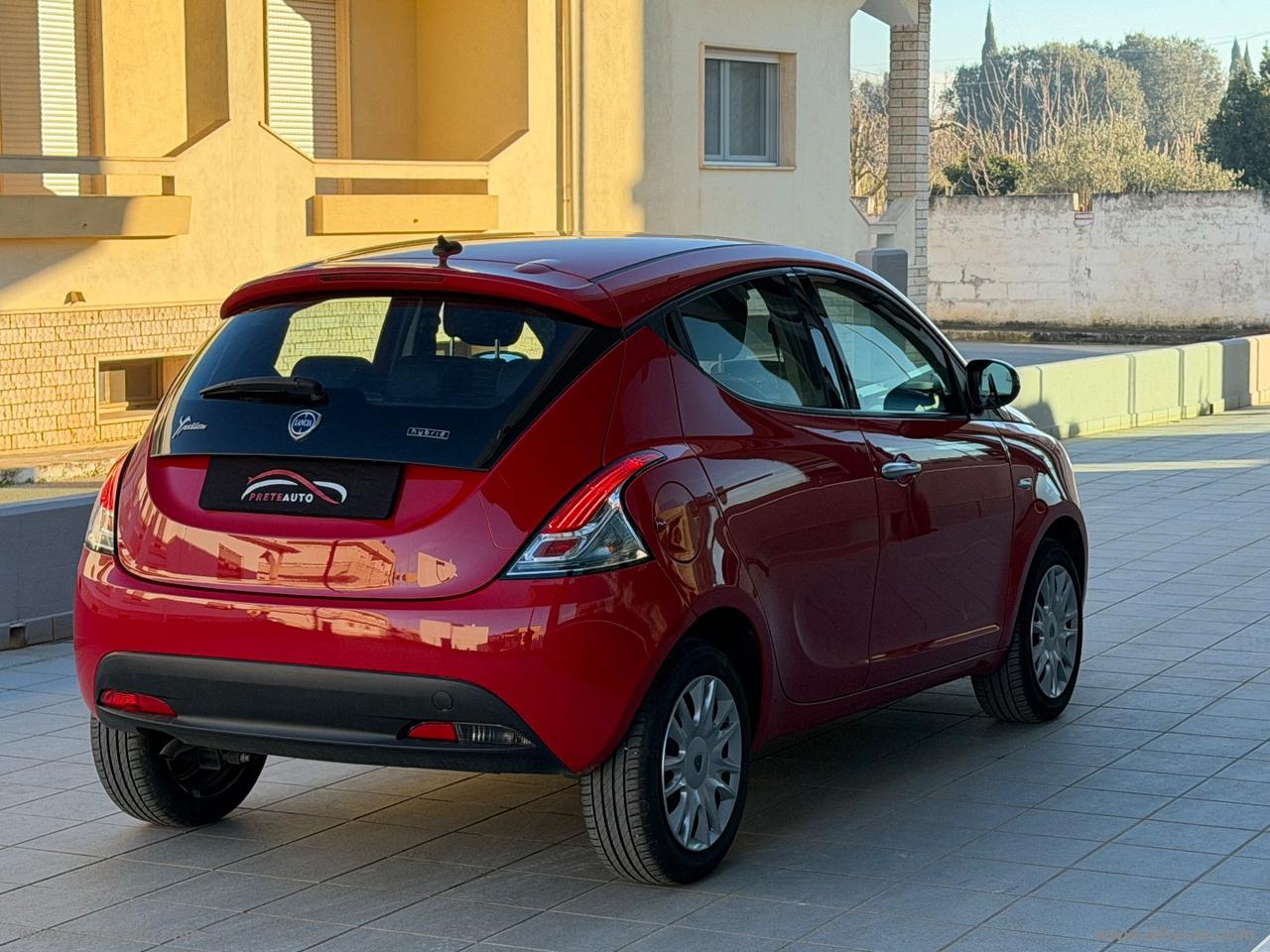 LANCIA Ypsilon 1.0 FireFly 5pS&S Hyb. Eco Silv.
