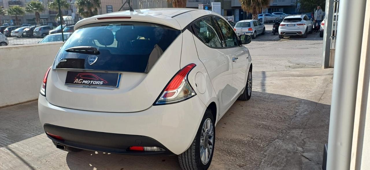 Lancia Ypsilon 1.3 MJT 16V 95 CV 5 porte S&S Gold