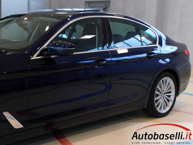 BMW 530 D XDRIVE 48V MHEV LUXURY AUTOMATICA 249CV