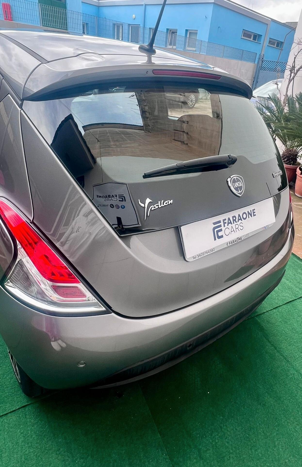 Lancia Ypsilon 1.0 FireFly 5 porte S&S Hybrid Gold Plus