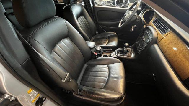 JAGUAR X-Type 2.0D cat Wagon Executive EU3
