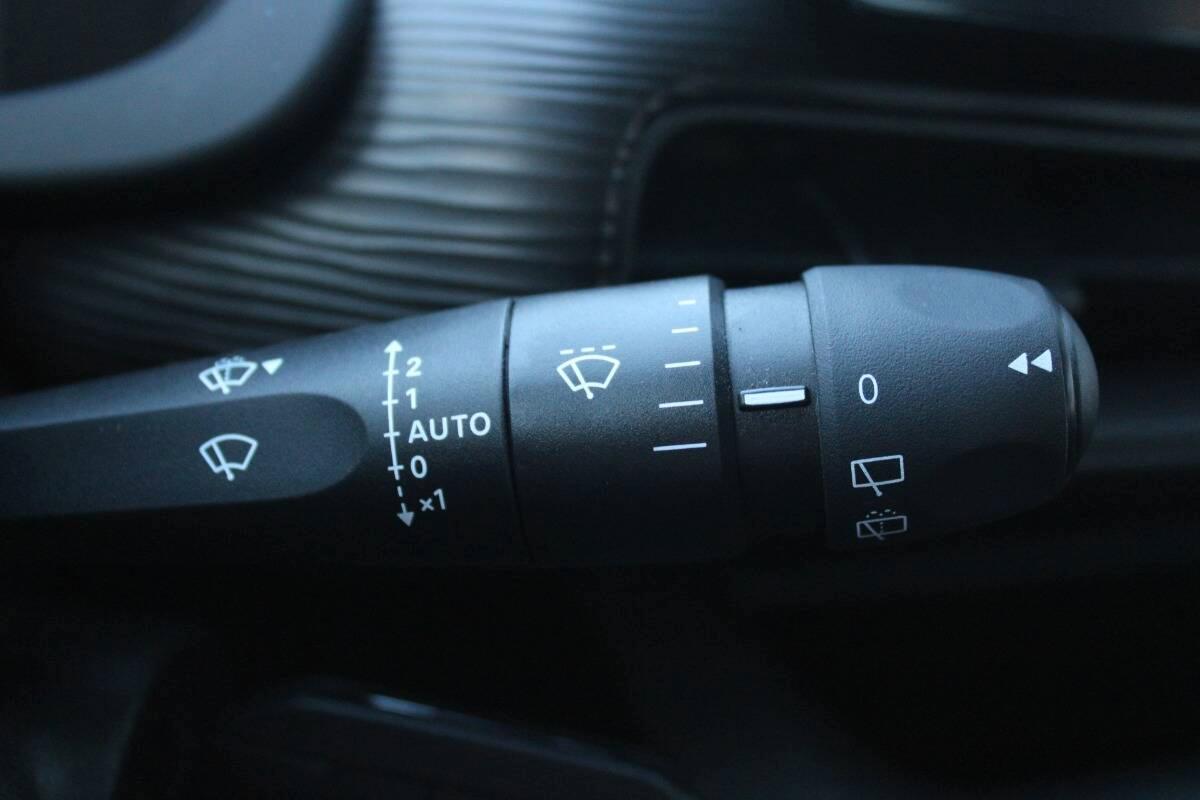 Jeep Avenger 1.2 t. Altitude fwd 100cv cln CarPlay