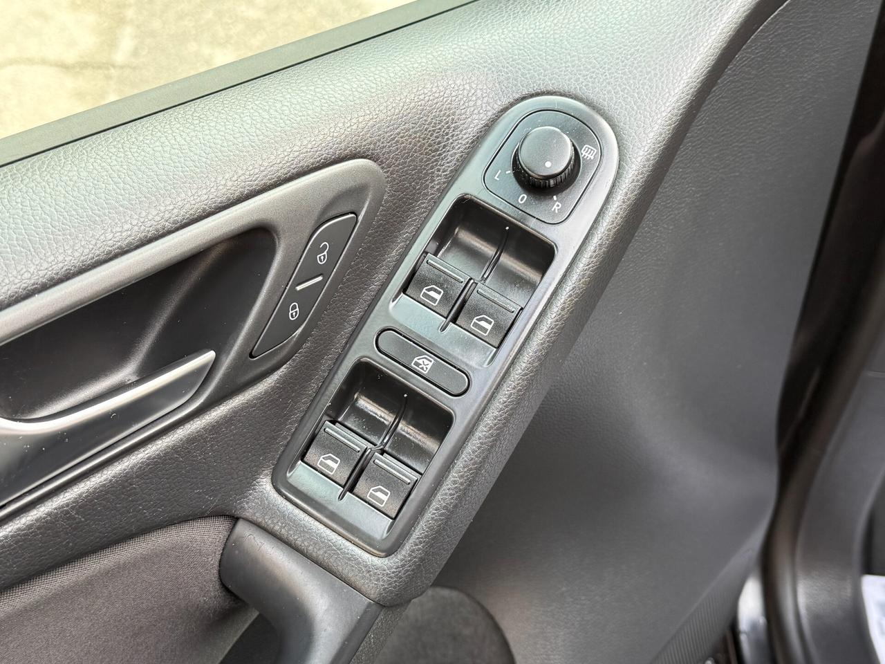 Volkswagen Golf 1.6 TDI 5P *SOLI KM 94.000 - 2012