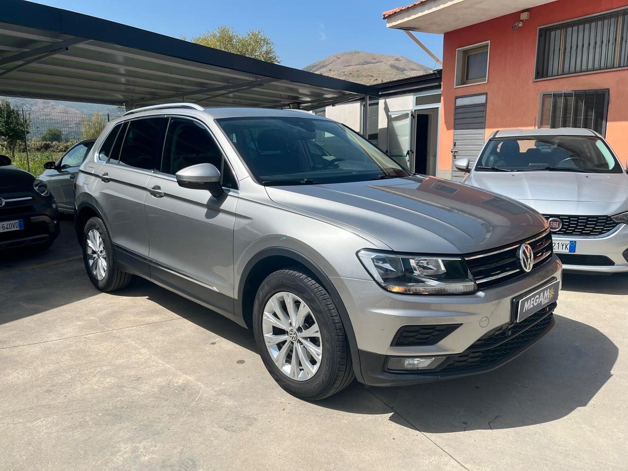 Volkswagen Tiguan 2.0 TDI SCR DSG 4MOTION Business BMT