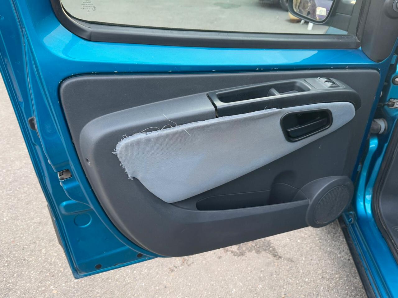 Peugeot Bipper Tepee 1.4 HDi 70CV Outdoor