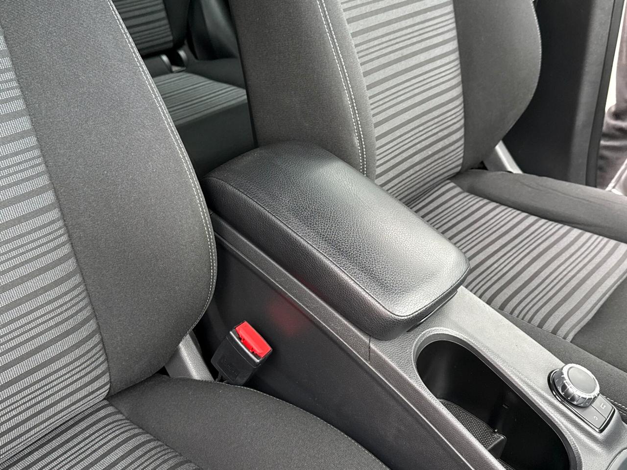 Mercedes B 180CDI BlueEFFICIENCY Executive - 2012