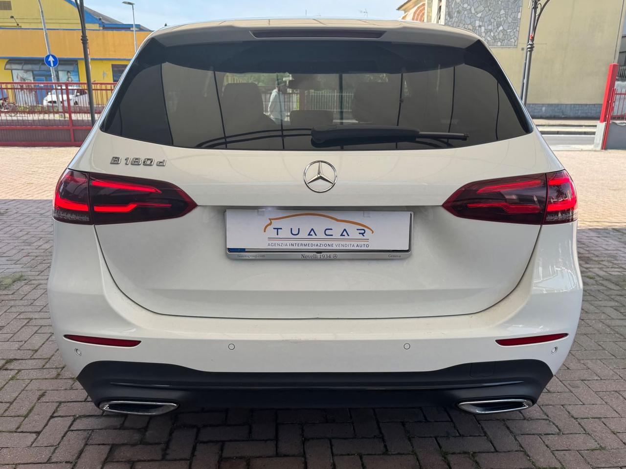 Mercedes-Benz B 180 Sport Plus B 180 D
