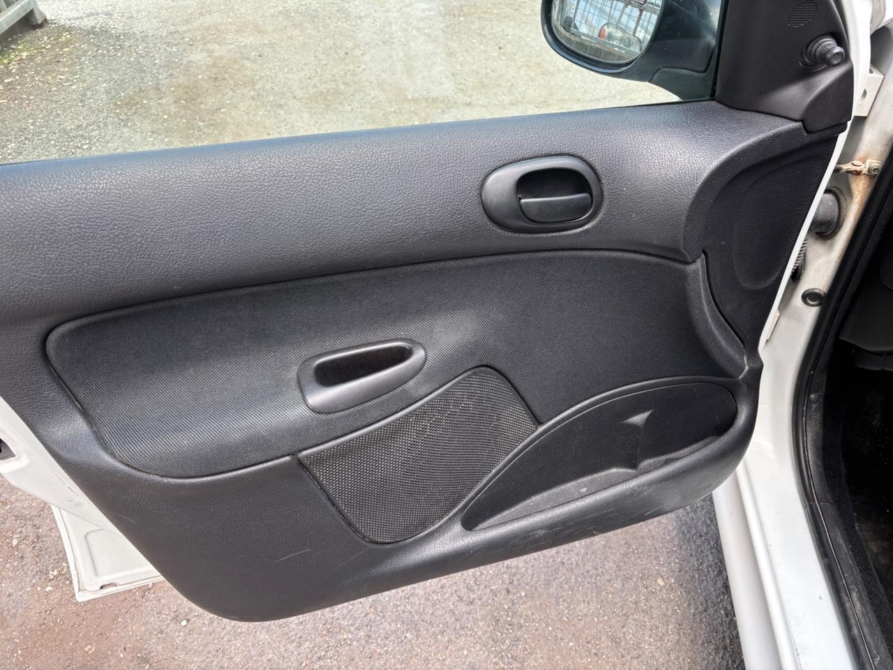 Peugeot 206 1.4 HDi 5p. XT