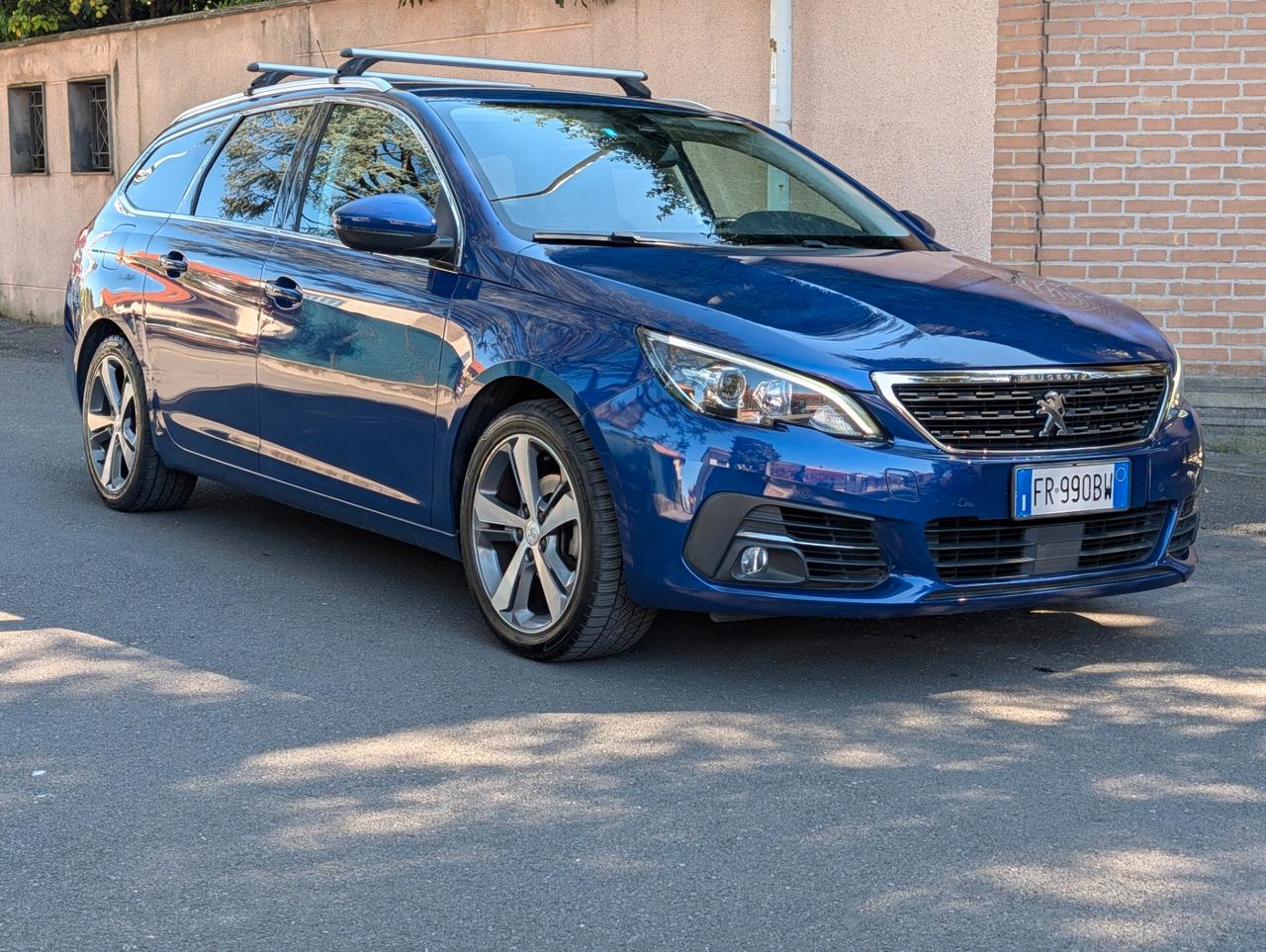 Peugeot 308 PureTech Turbo 130 S&S SW Allure