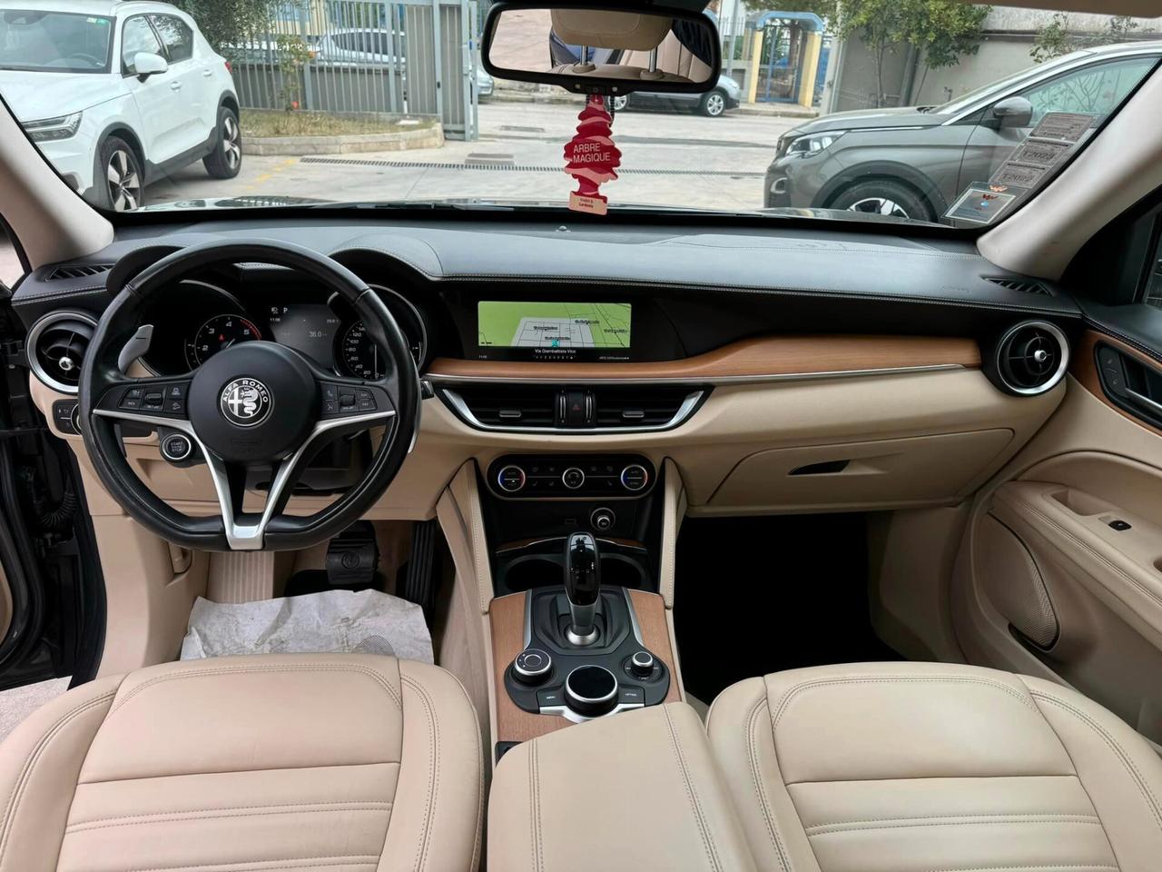 Alfa Romeo Stelvio 2.2 Turbodiesel AT8 Q4 Executive con Gancio traino Originale