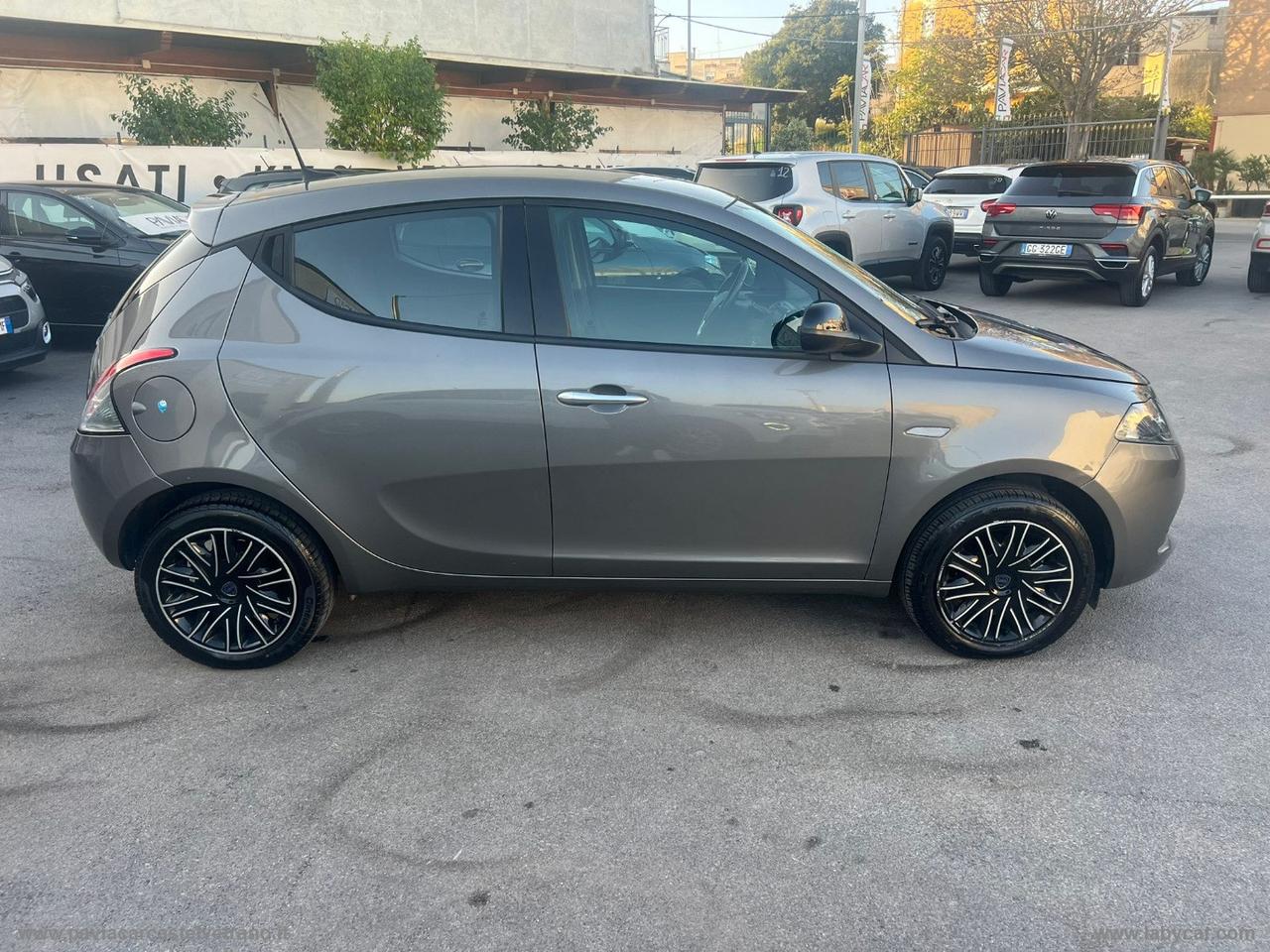 LANCIA Ypsilon 1.0 FireFly 5pS&S Hyb. Eco Silv.