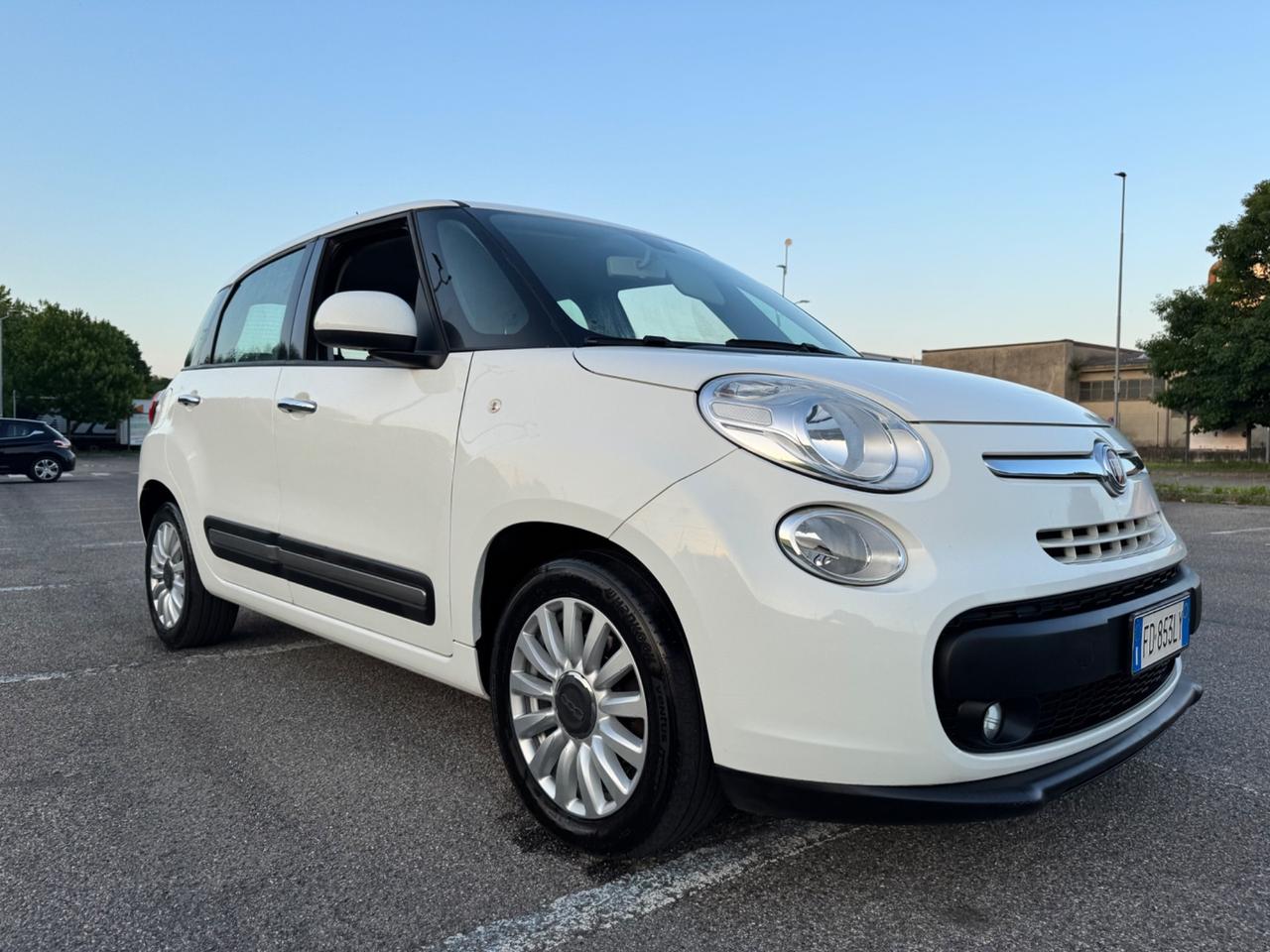 Fiat 500L tagliandata idonea ai neopatentati