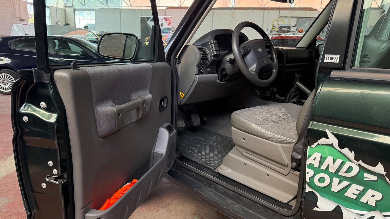 Land Rover Discovery 2.5 Td5 5 porte Luxury Head