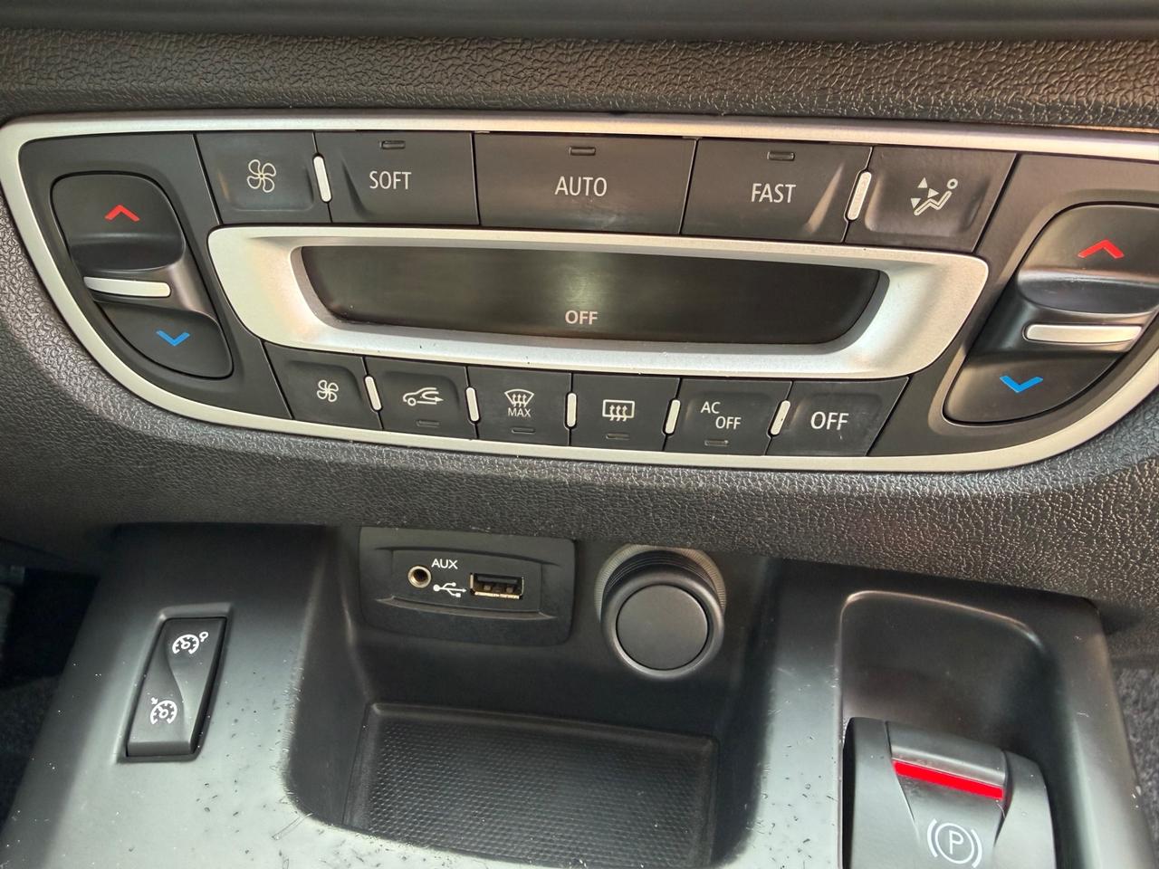 Renault Scenic Xmod 1.5 dCi 110CV