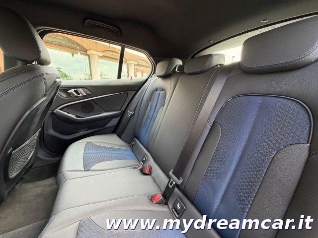 BMW 118 i 5p. Msport