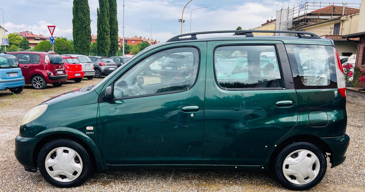 Toyota Yaris Verso 1.3i 16V cat Sol
