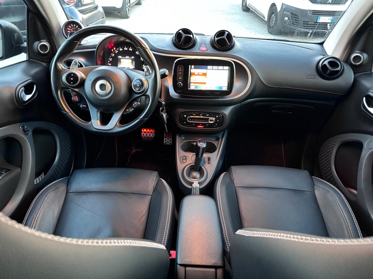 Smart ForTwo BRABUS 0.9 Turbo twinamic Xclusive PERFETTE CONDIZIONI*PANO*JBL*CAMERA*