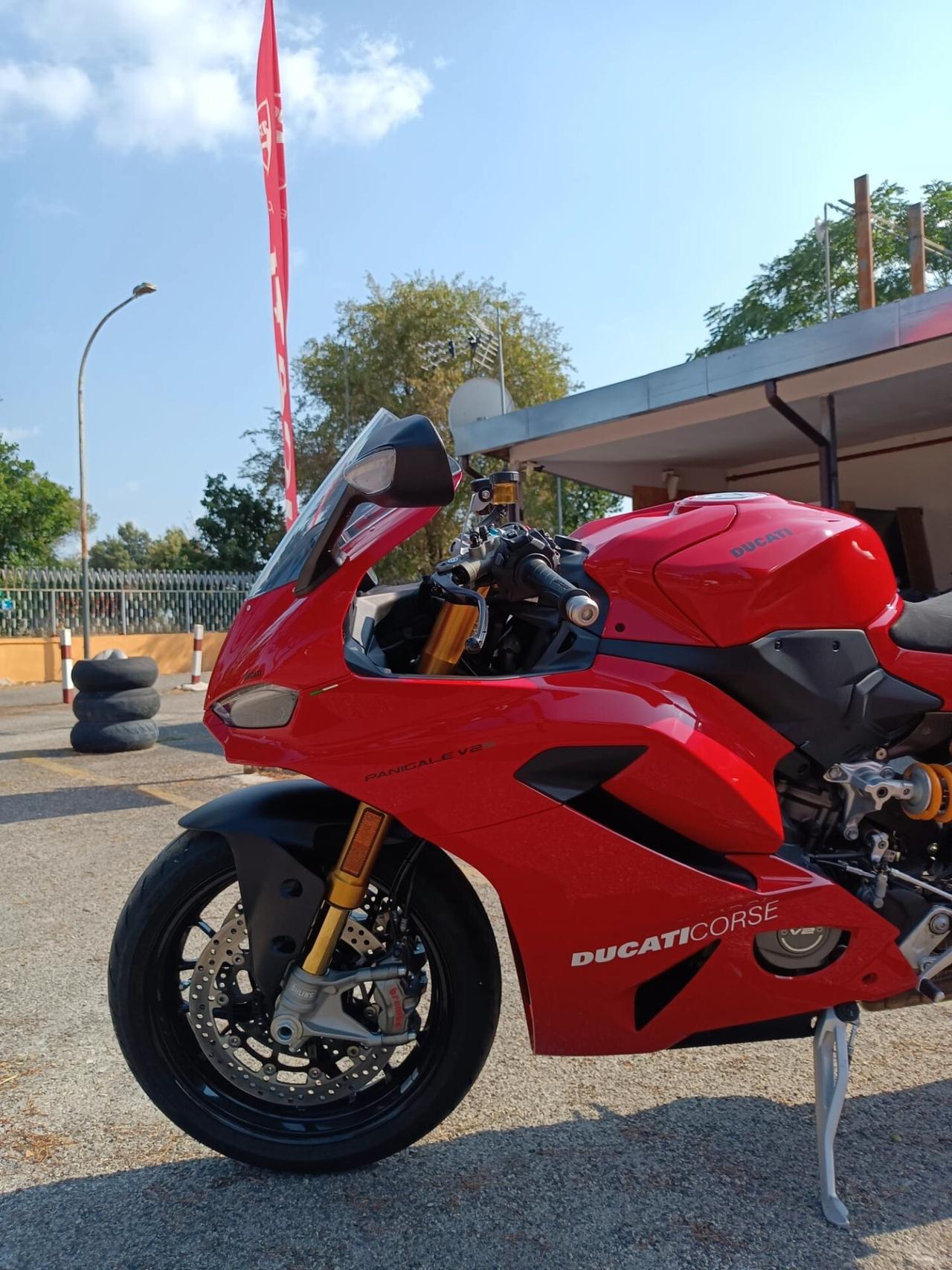 Ducati Panigale V2 S