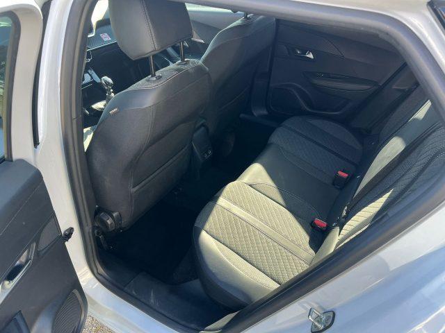 PEUGEOT 2008 2008 PureTech 100 S&S Allure