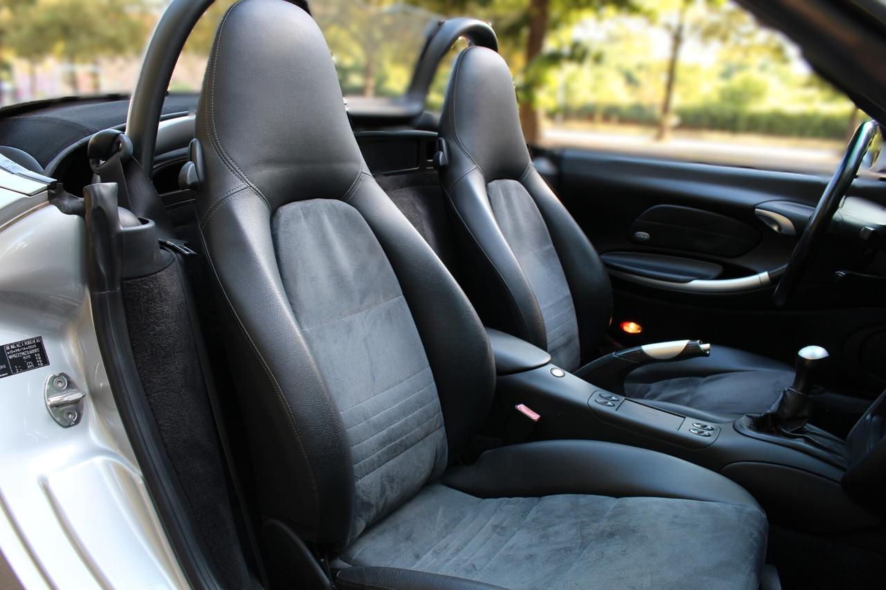 Porsche Boxster 2.7i 24V cat