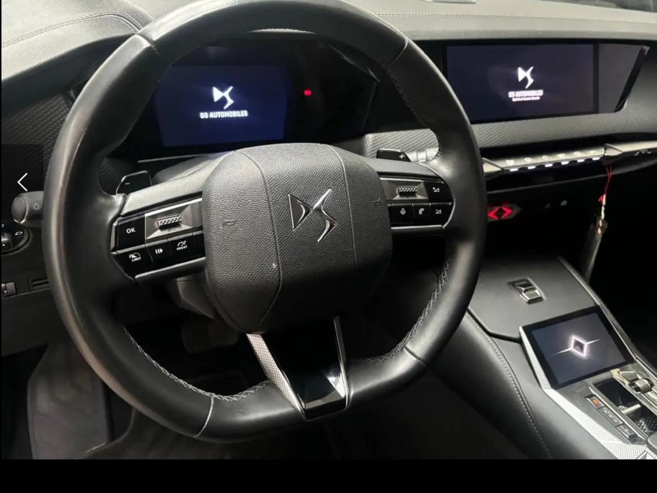 DS4 4 PureTech 130 aut. Cross Trocadero Perfetta