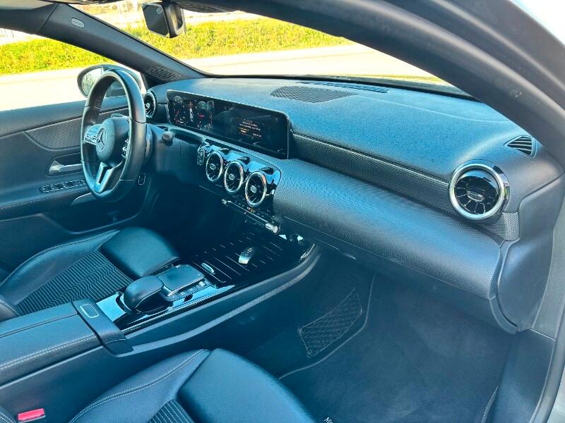 MERCEDES Classe A (V177) A 180 d Automatic ...