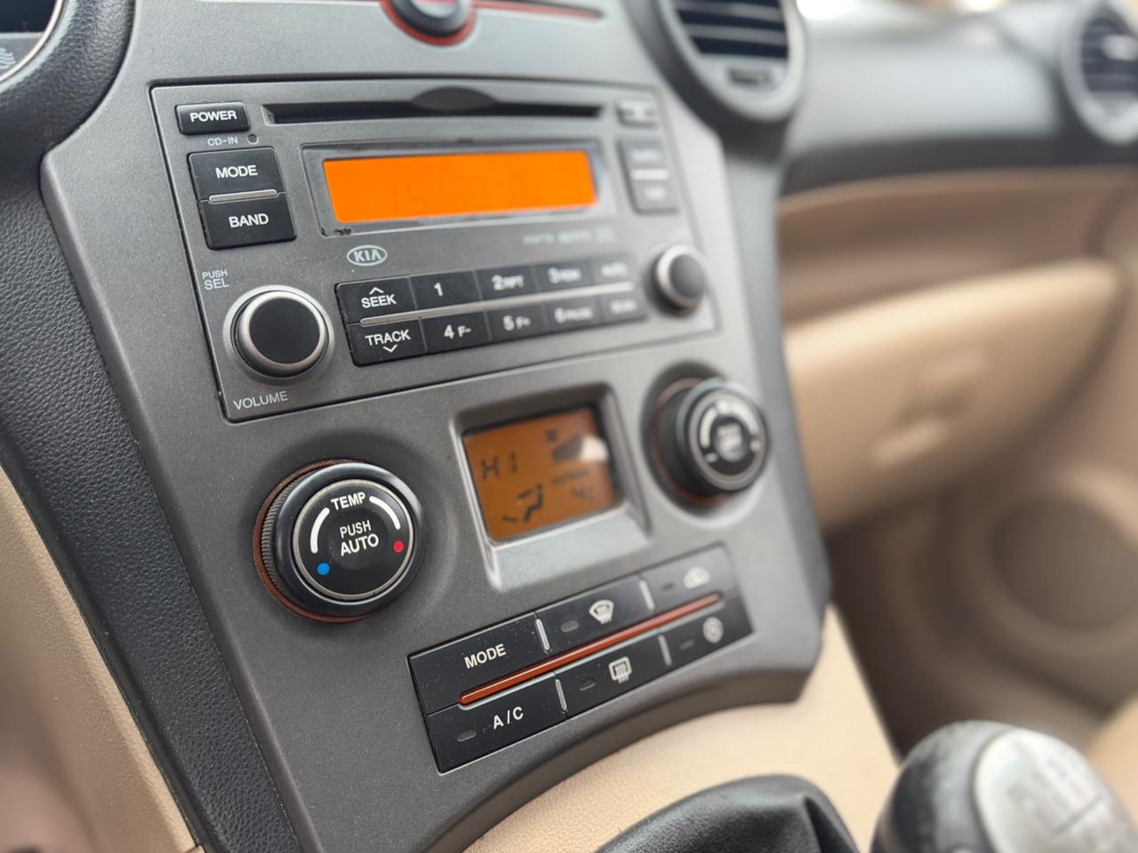 Kia Carens 2.0 16V CRDi VGT EX Class