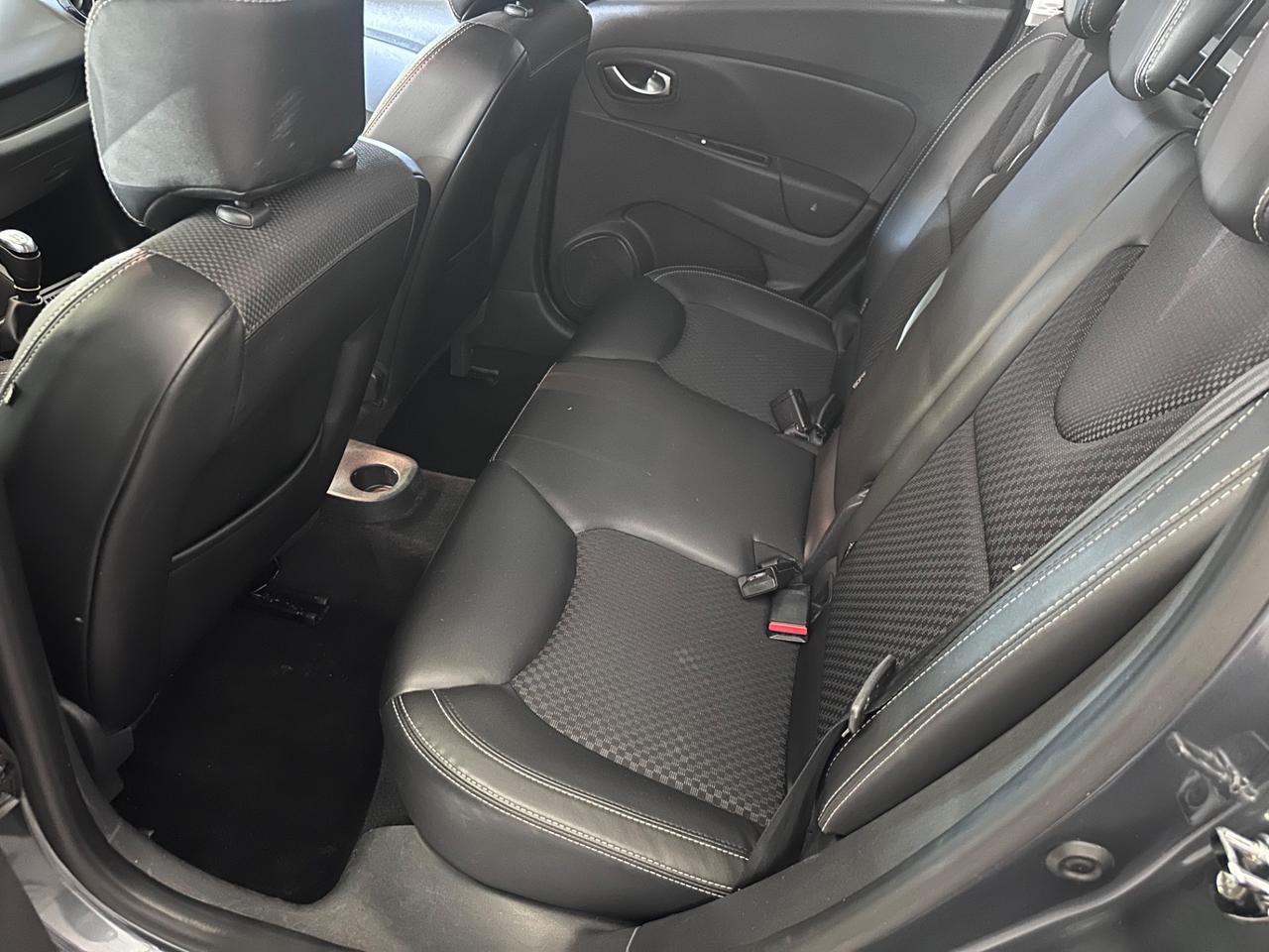 Renault Clio Sporter 1.5 dCi 8V 90 CV Moschino Intens