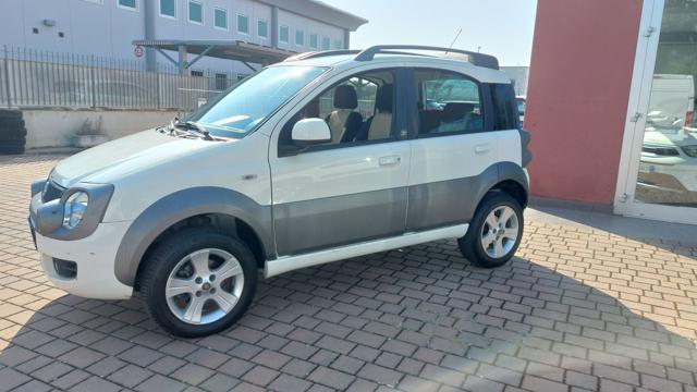 FIAT Panda 1.3 MJT 16V DPF 4x4 Cross