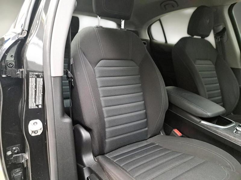 ALFA ROMEO STELVIO 2.2 TURBO DIESEL 160 CV BUSINESS AT8 RWD SUV