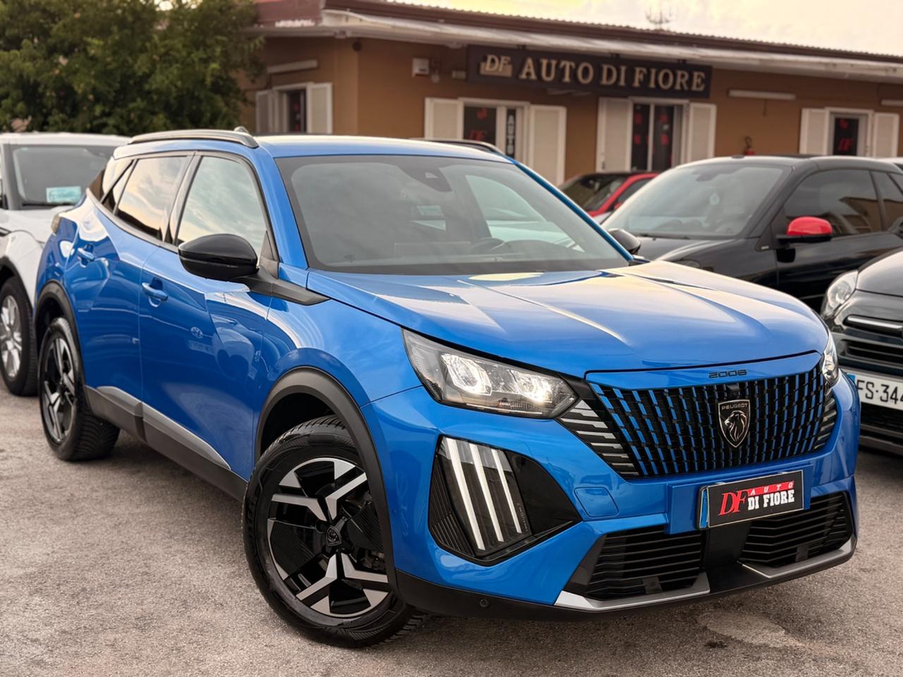 Peugeot 2008 1.5 BlueHDi 130 EAT8 Allure navi cockpit