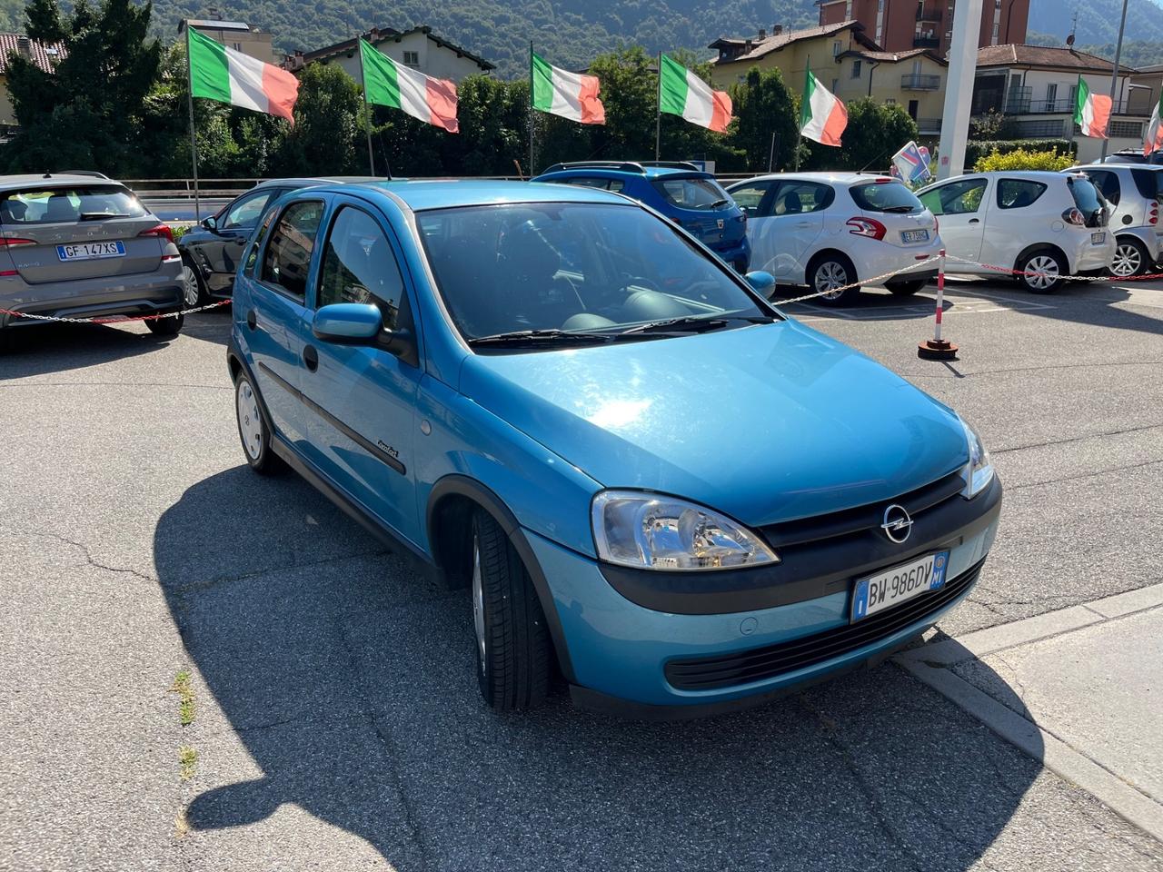 Opel Corsa 1.2i 5 porte