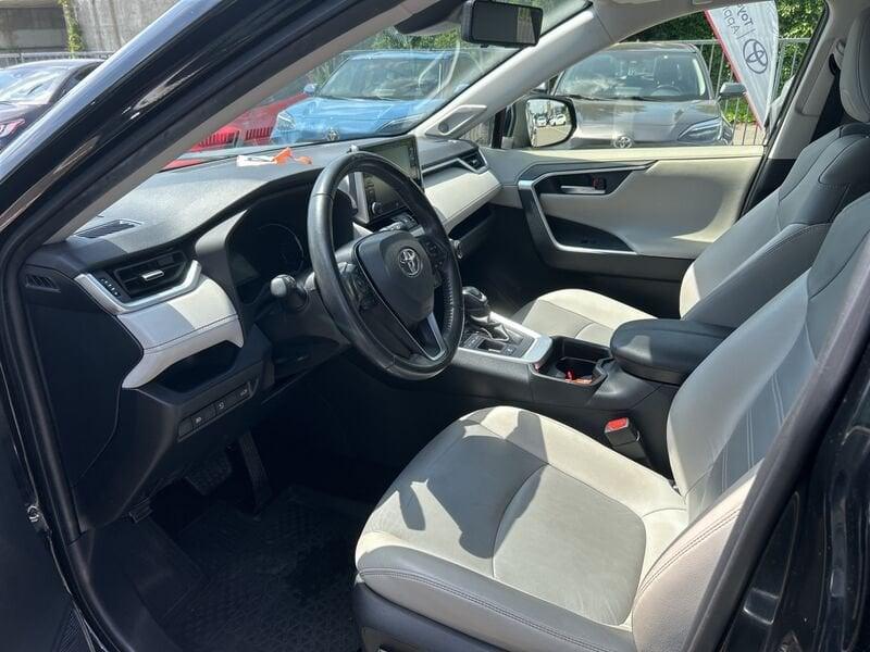 Toyota RAV4 2.5 Hybrid 2WD Lounge