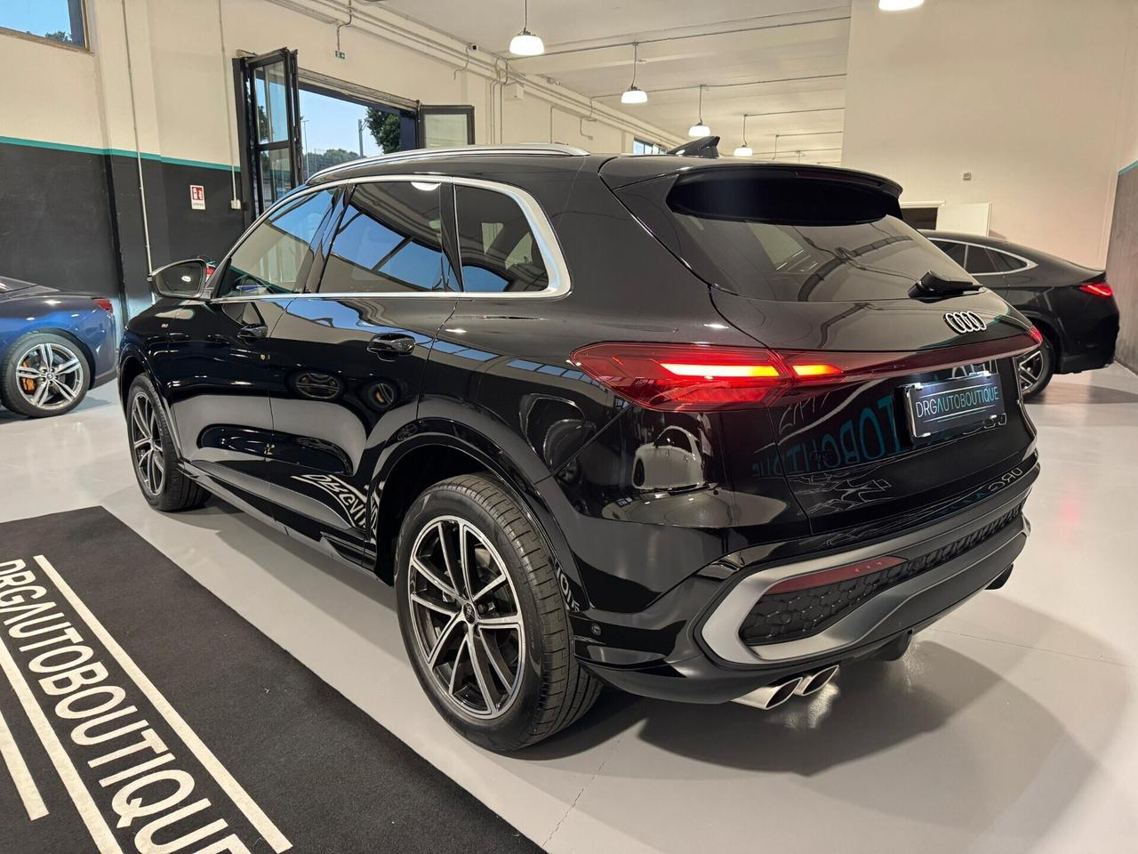 NEW Audi Q5 40 TDI quattro S tronic S line IVA ESP - NEW MODEL