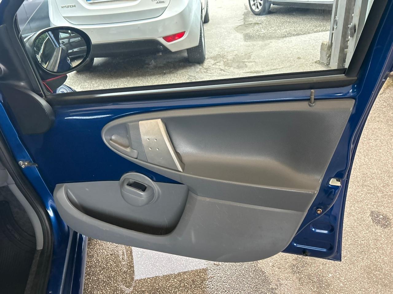 Toyota Aygo 1.0 12V VVT-i 5 porte Griffe